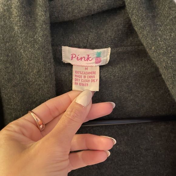 Women’s Olive Green Cashmere sweater size M Pink Pineapple - Picture 3 of 8